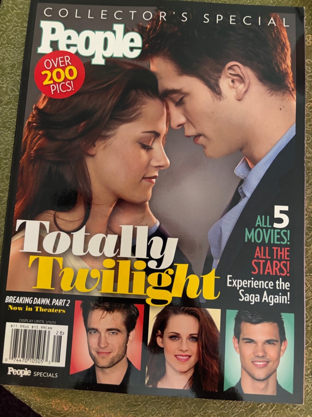Collector's Special: Totally Twilight Magazine - Black & Yellow Cover
